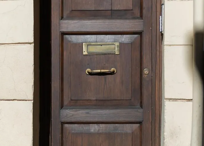 Annuncio Vecchio A *